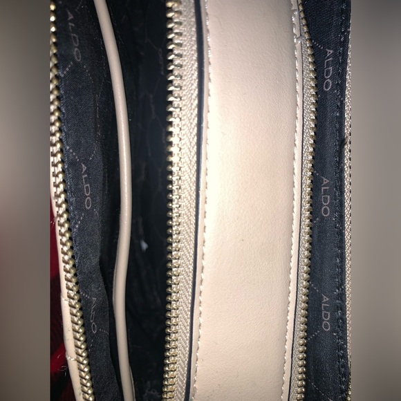 SOLD DO NOT BUY‼️‼️ALDO CROSSBODY BAG🤍 - Picture 3 of 3